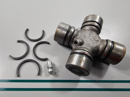 NEW 802 Rep: 41431 75832A2 508903 915717 3850812 Aqua Power Universal Joint 0810