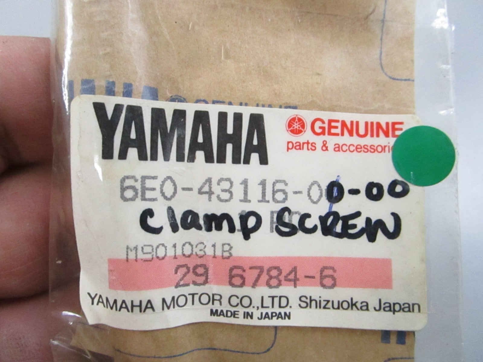 NEW OEM 6E0-43116-00-00 Yamaha Clamp Screw 0810