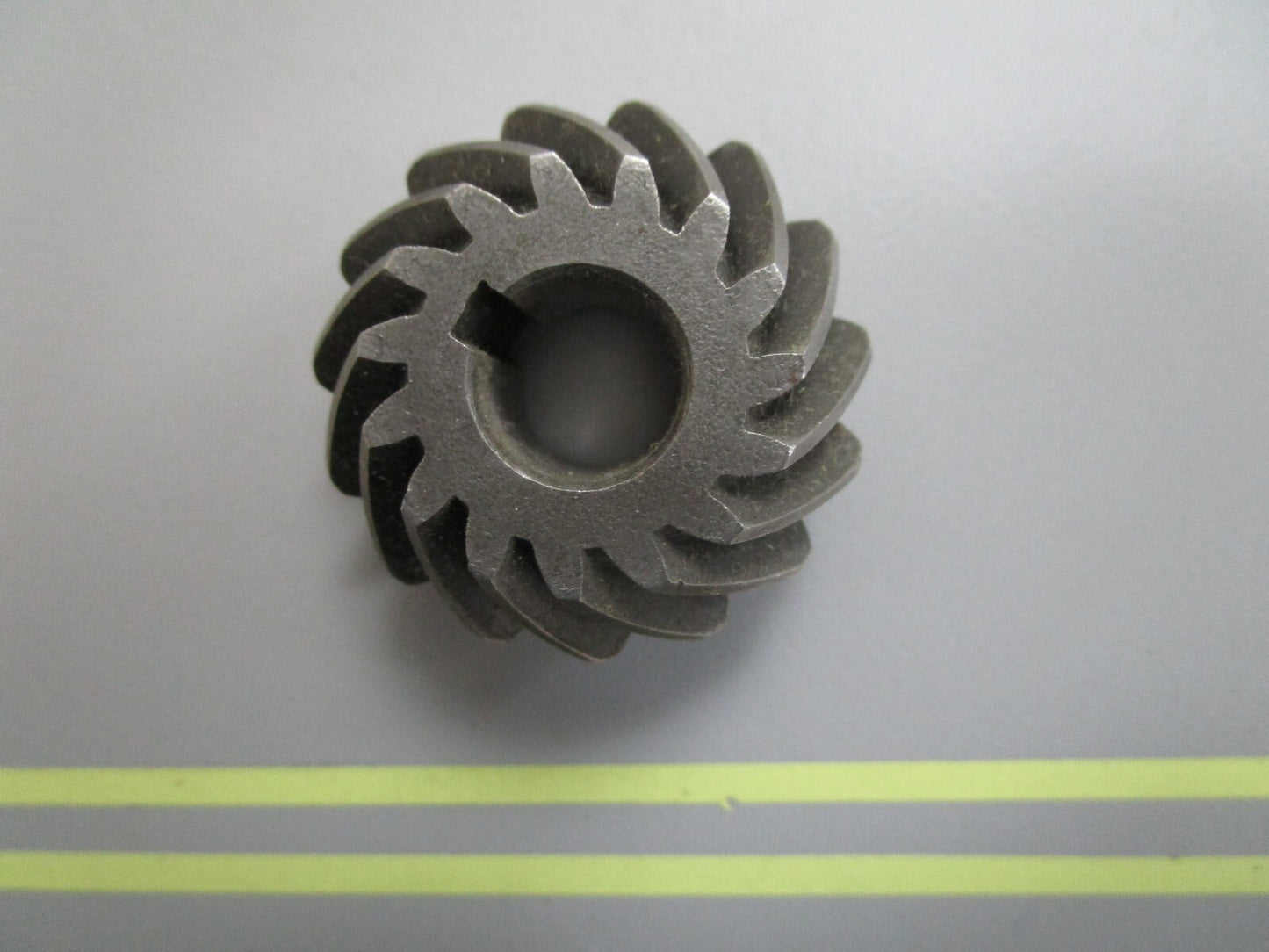 *NEW OEM* 0820 OMC Johnson Evinrude 15T Pinion 304009 0304009