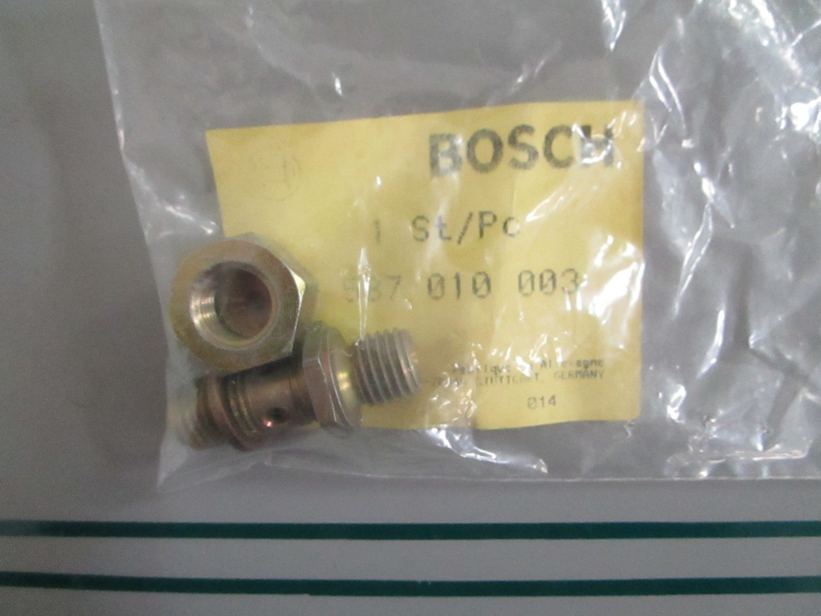 NEW OEM 1587010003 Bosch Fuel Pump Check Valve 0820