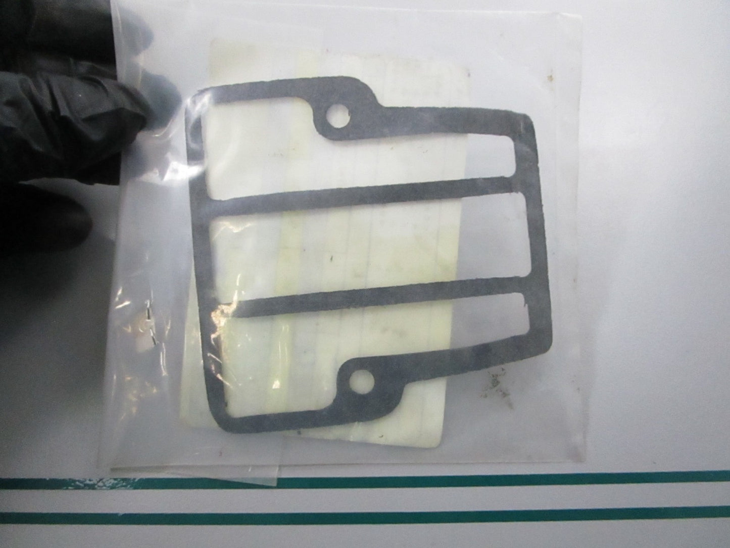 NEW OEM 329826 0329826 OMC Johnson Evinrude Exhaust Relief Gasket 0810