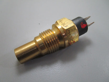 *NEW OEM* 0820 Volvo Penta Temperature Sensor 837044
