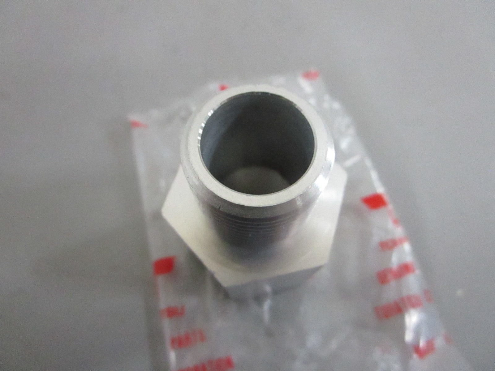 NEW OEM 353-84904-0 Tohatsu Spacer 0820