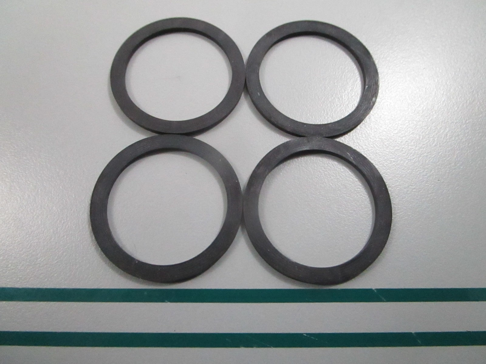 NEW OEM (LOT OF 4) 302675 0302675 OMC Johnson Evinrude Gasket 0810