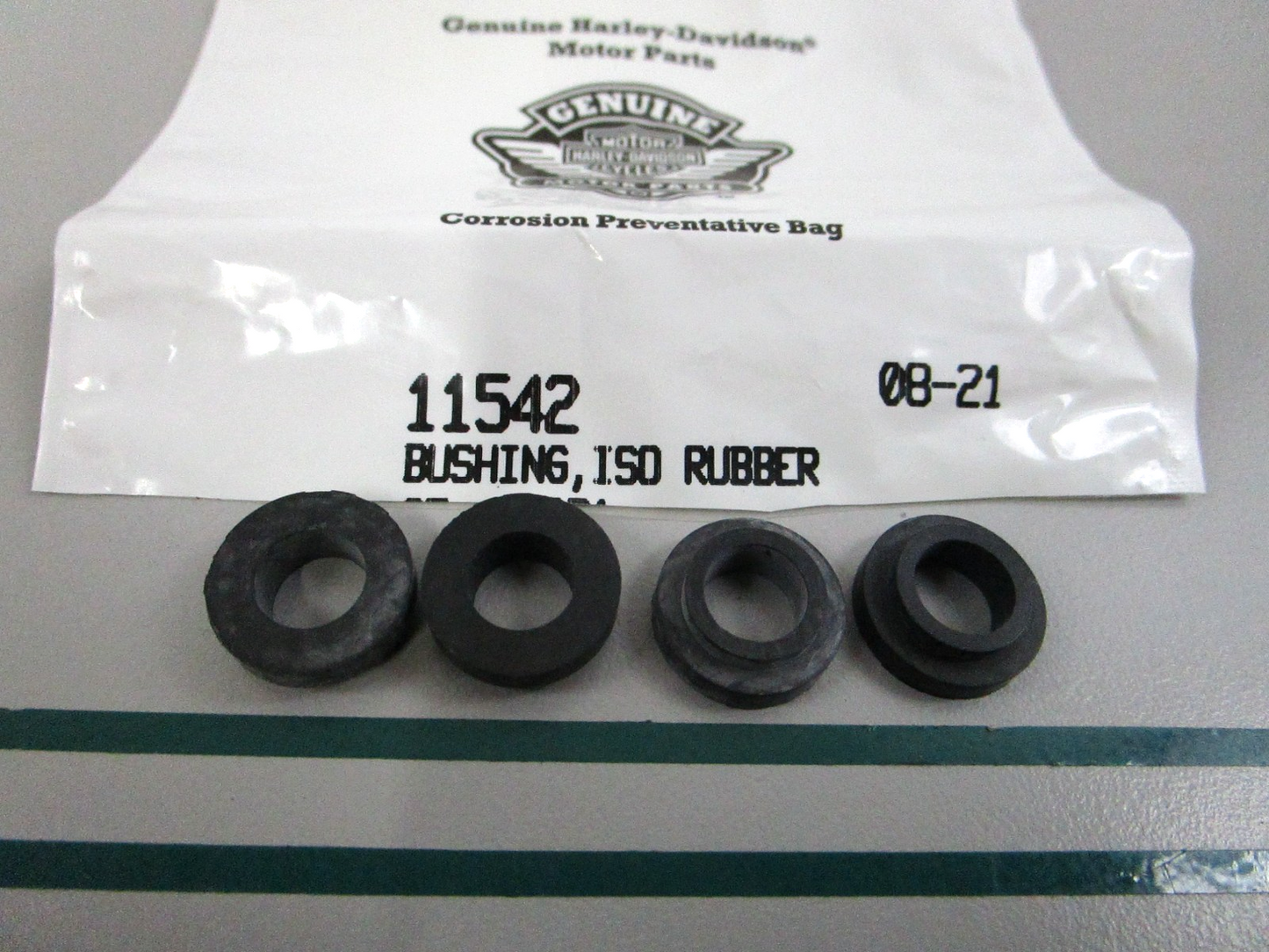 NEW OEM (LOT OF 4) 11542 Harley Davidson Isolator Rubber Bushing 0810