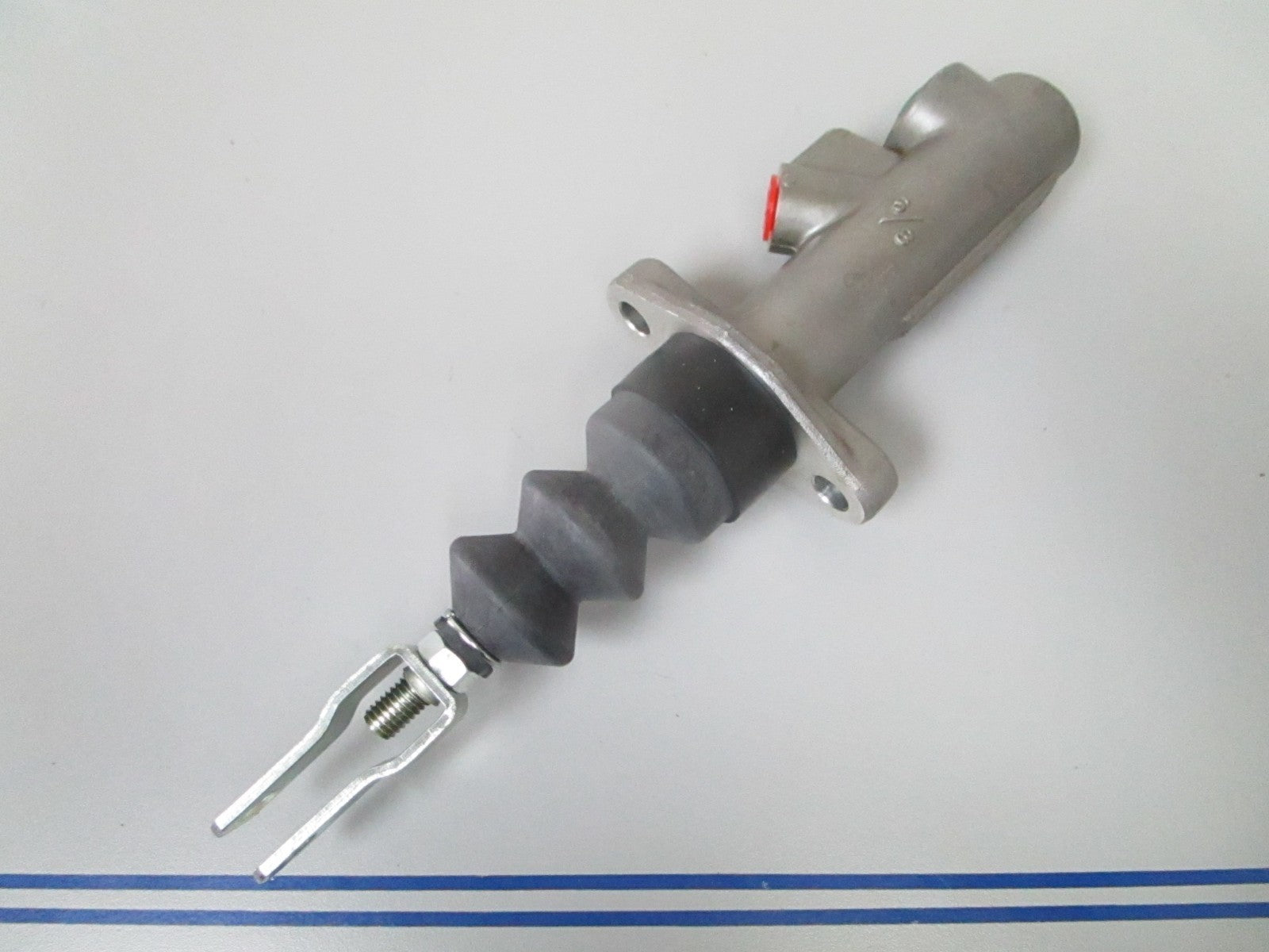 *NEW OEM* 0720 Crown Forklift Master Cylinder 88064
