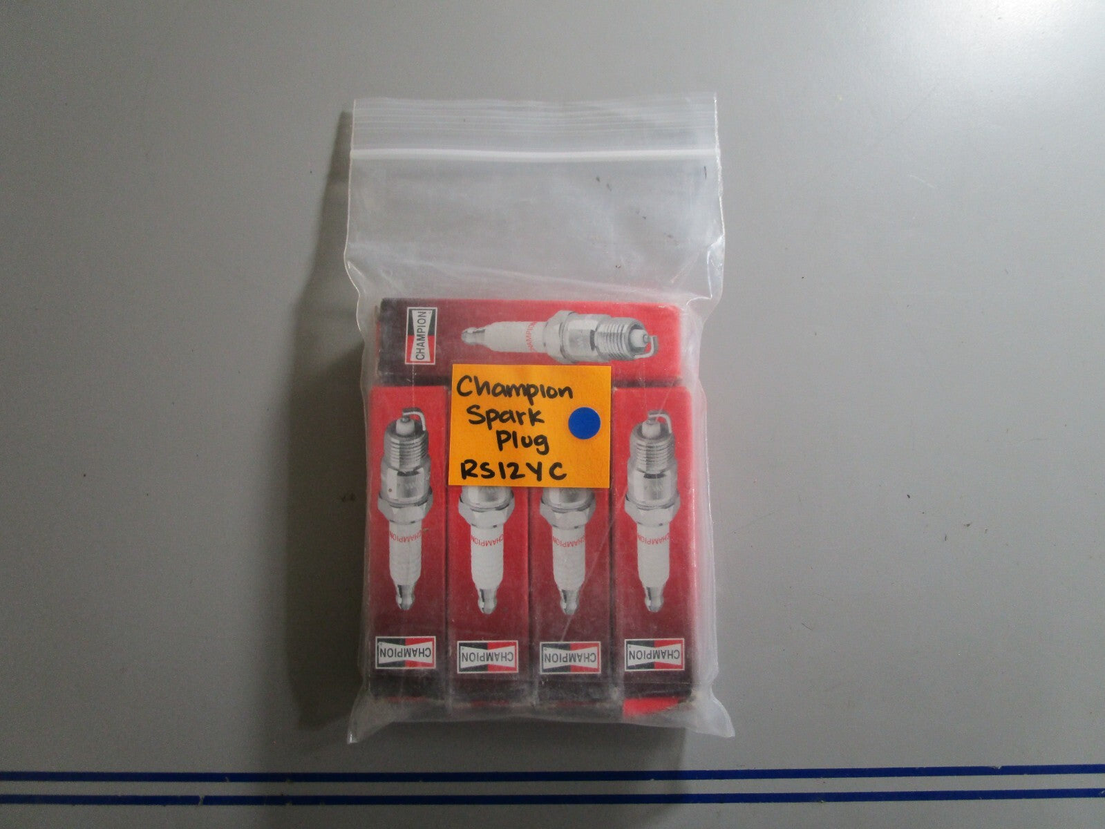 *NEW* (LOT OF 5) 0810 Champion Spark Plug RS12YC