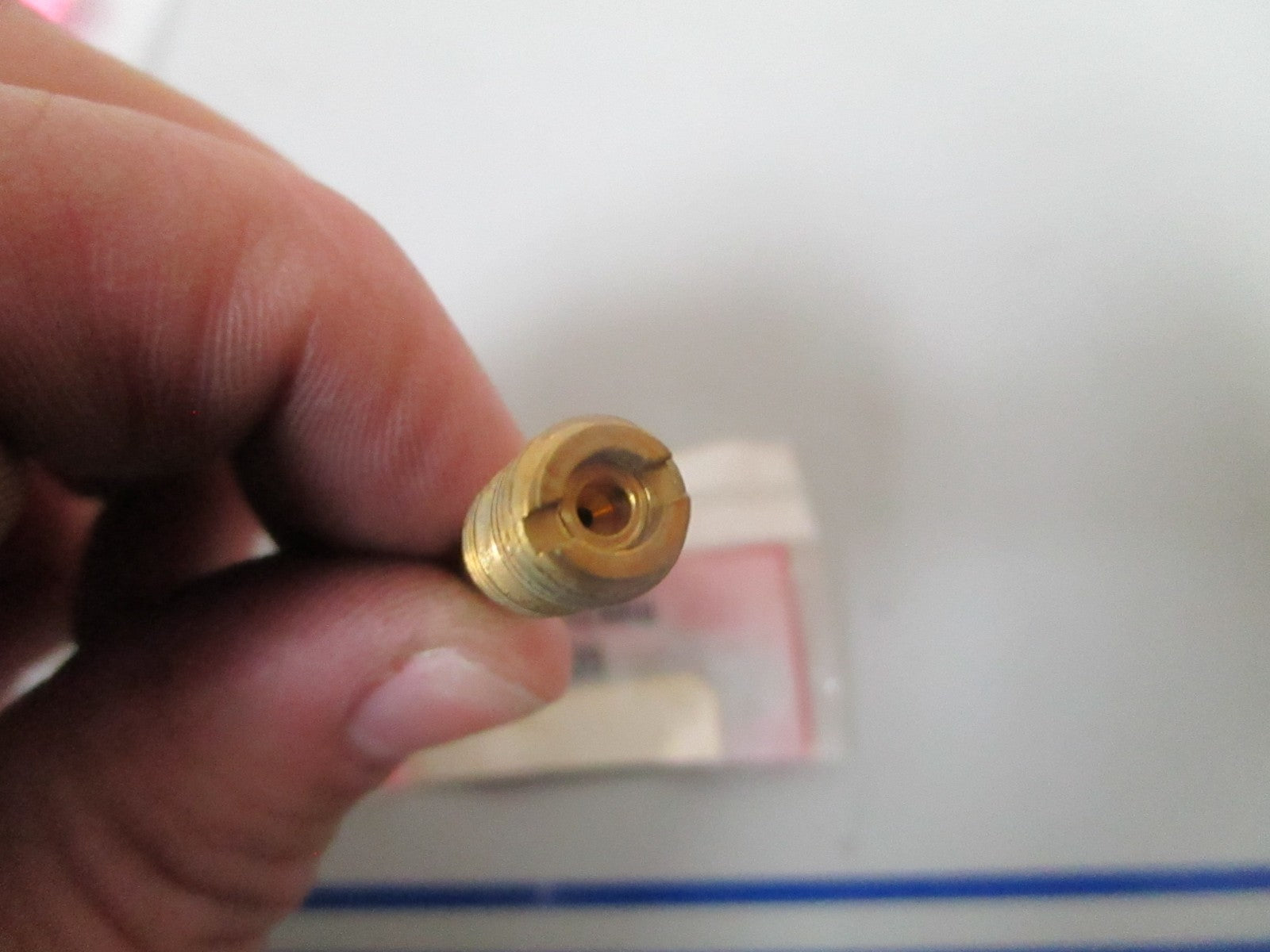 NEW OEM 496519 Briggs & Stratton Carburetor Nozzle 0810