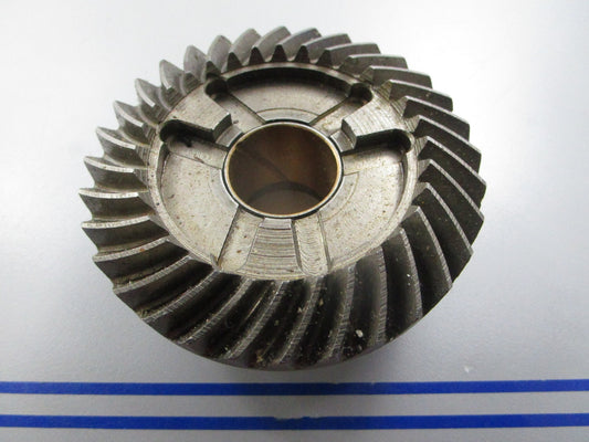 *NEW OEM* 0810 OMC Johnson Evinrude 32T Gear 385765 0385765