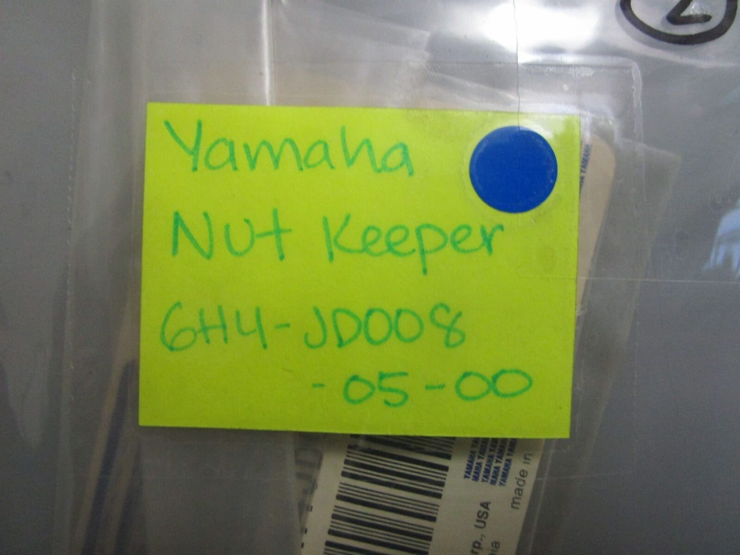 *NEW OEM* 0770 Yamaha Nut Keeper 6H4-JD008-05-00