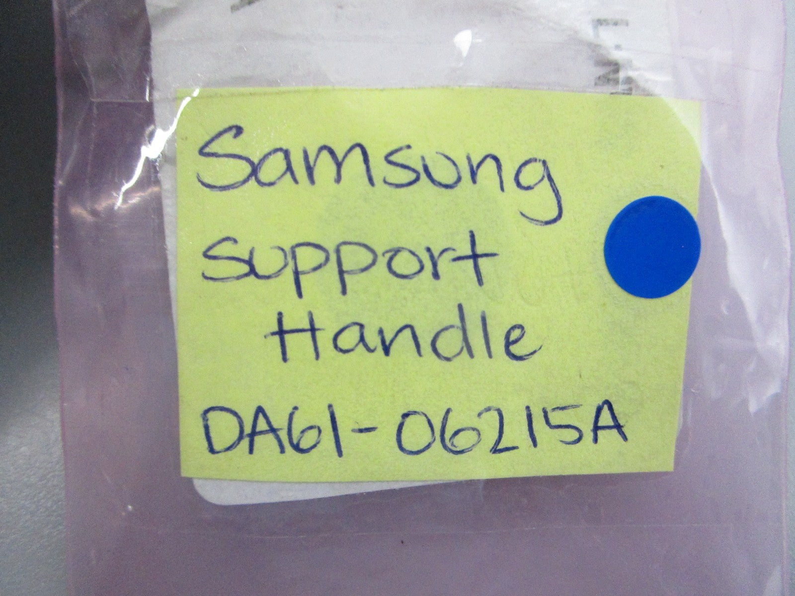 NEW OEM DA61-06215A Samsung Support Handle 0810