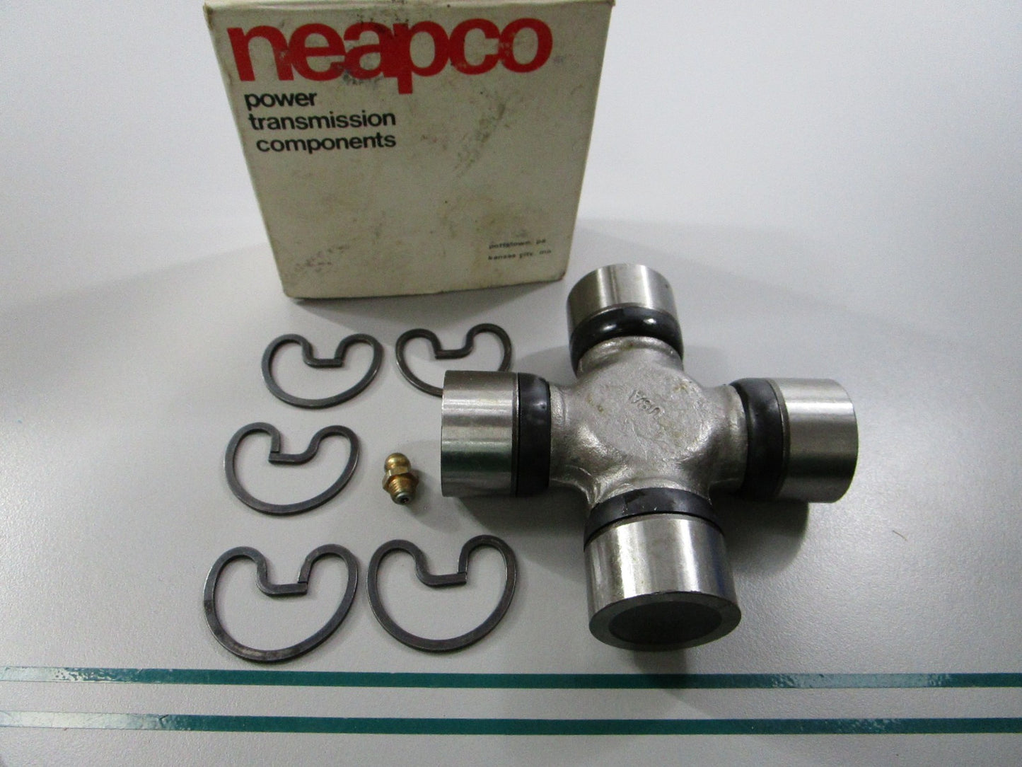NEW 2-0053 NEAPCO Universal Joint 0810