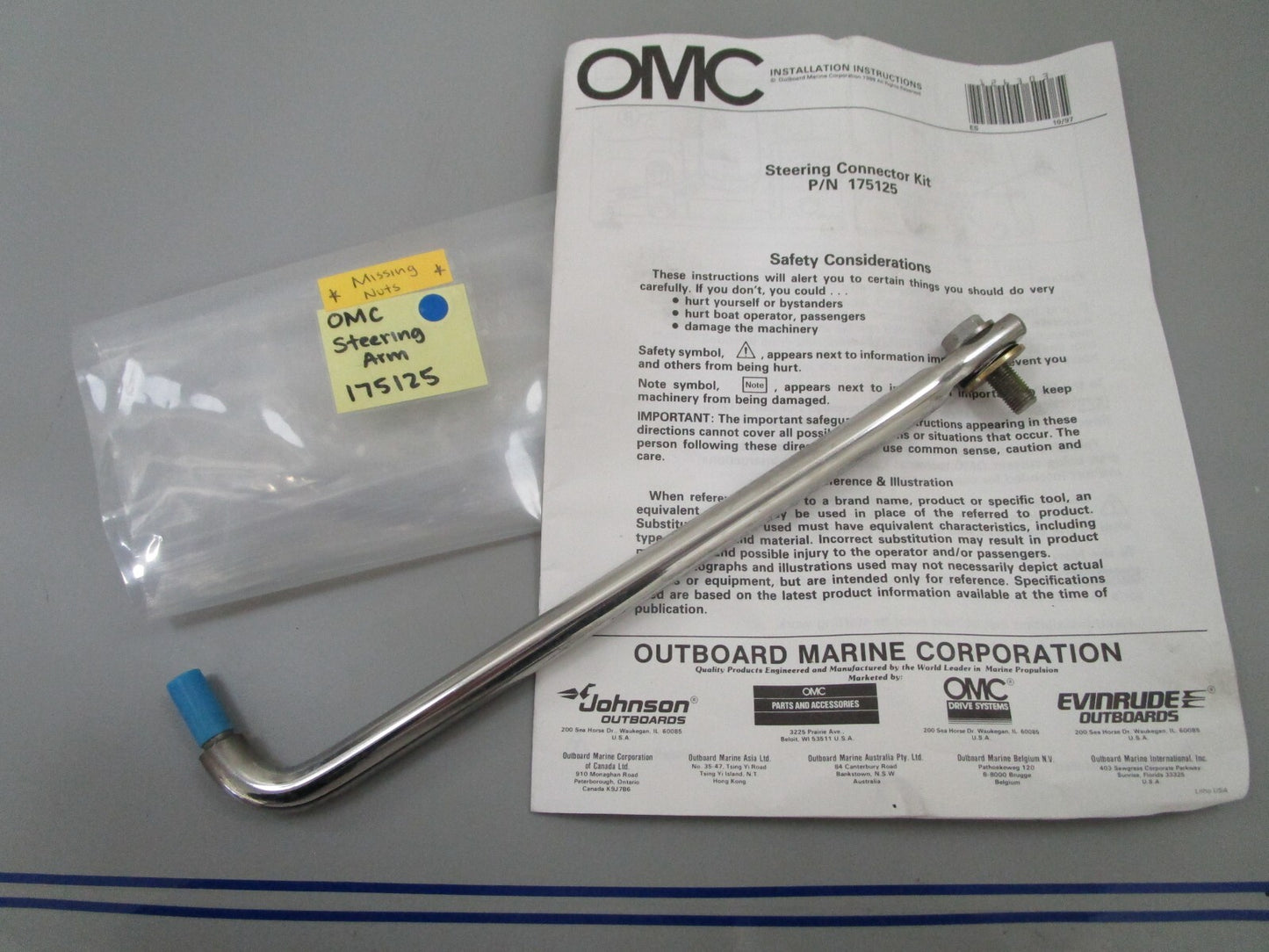 *NEW OEM* 0810 OMC Johnson Evinrude Steering Arm *Missing Nuts* 175125 0175125