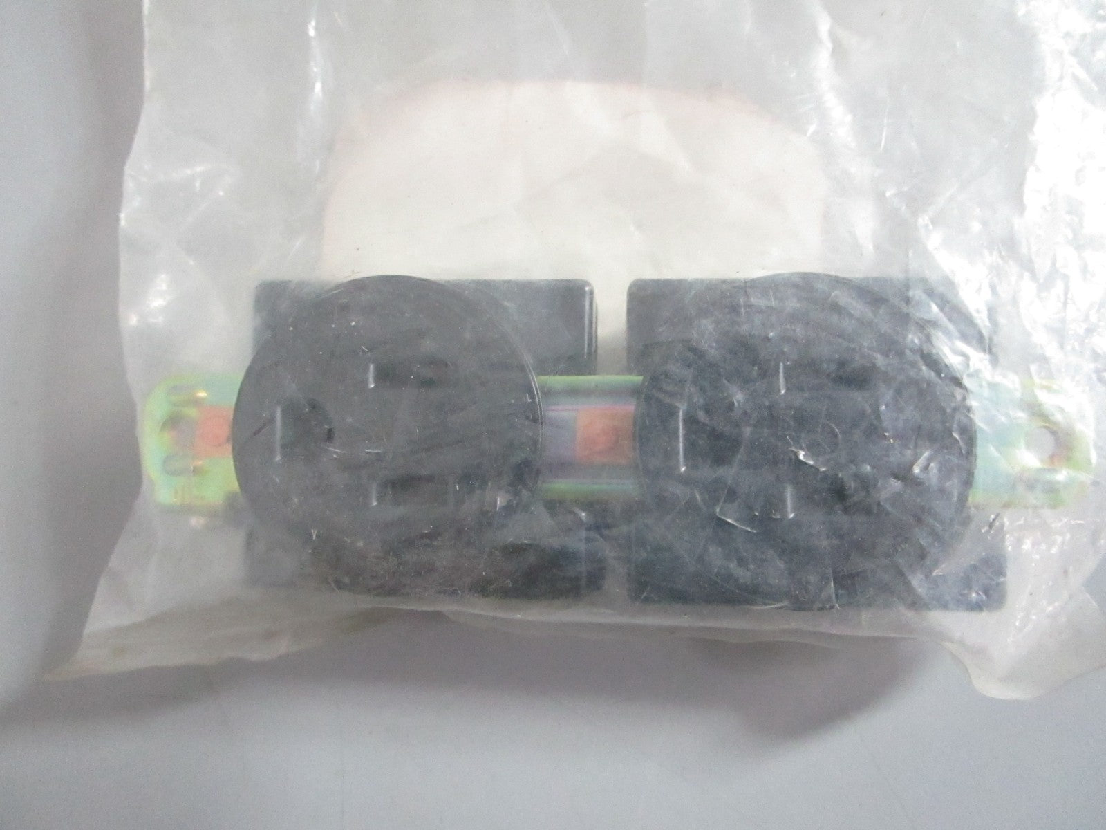 NEW OEM 32330-877-000 Honda Receptacle 0820