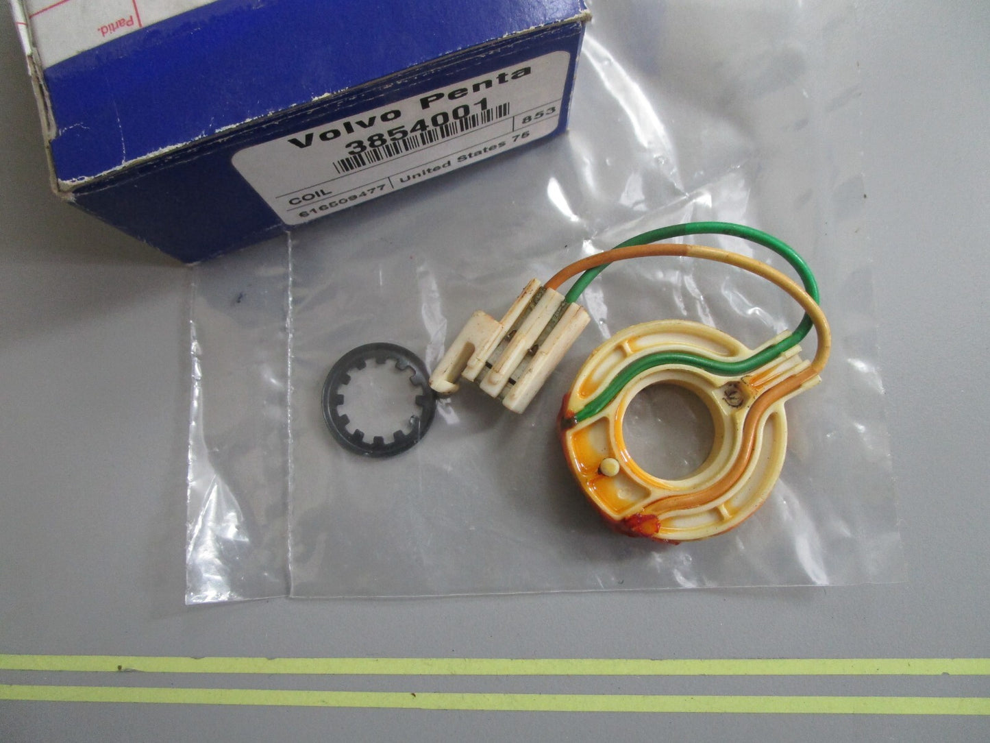 *NEW OEM* 0810 Volvo Penta Coil 3854001