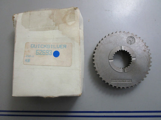 *NEW OEM* 0820 Mercury Quicksilver Hub 62693