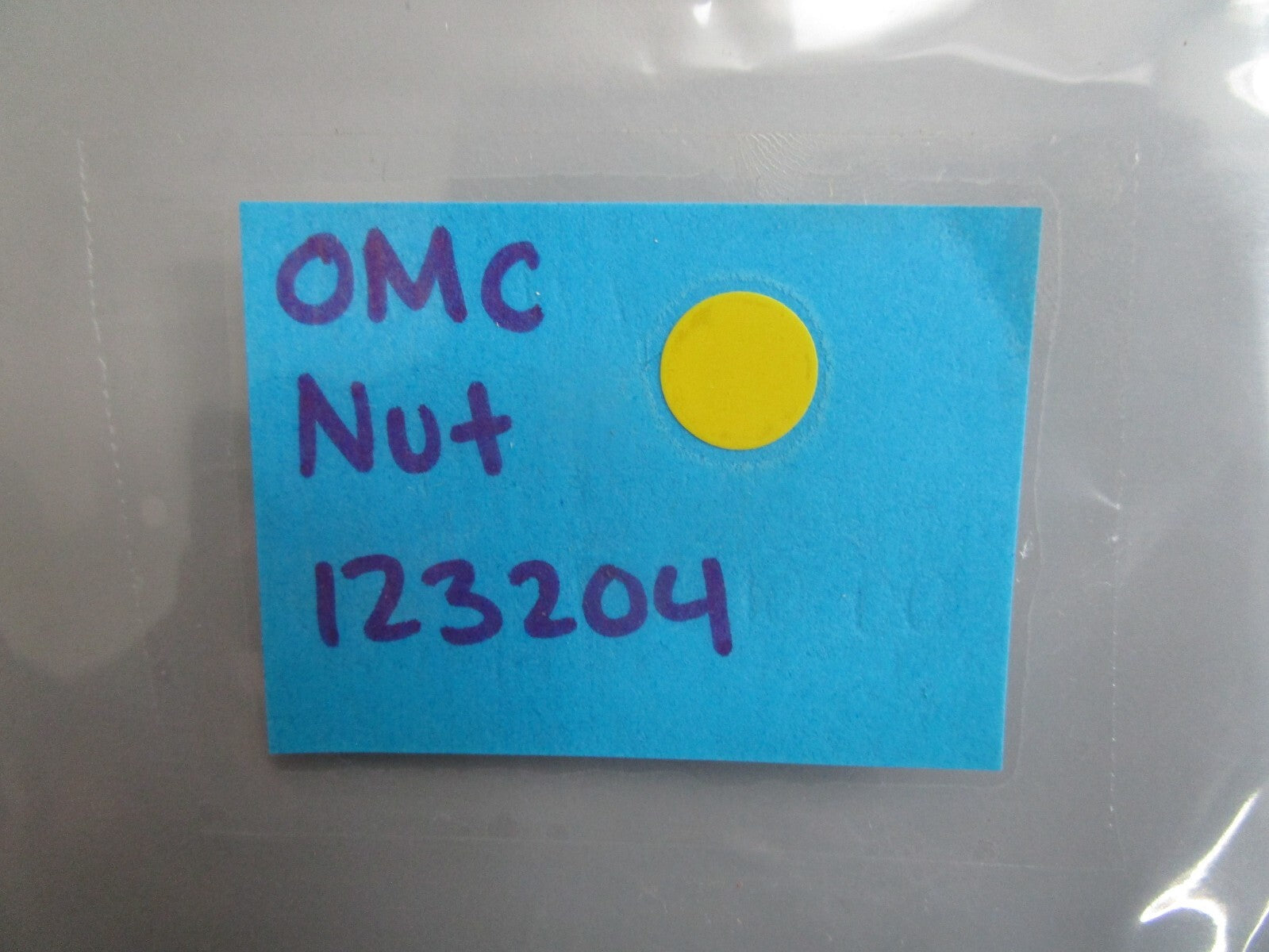 *NEW OEM* 0810 OMC Johnson Evinrude Nut 123204 0123204