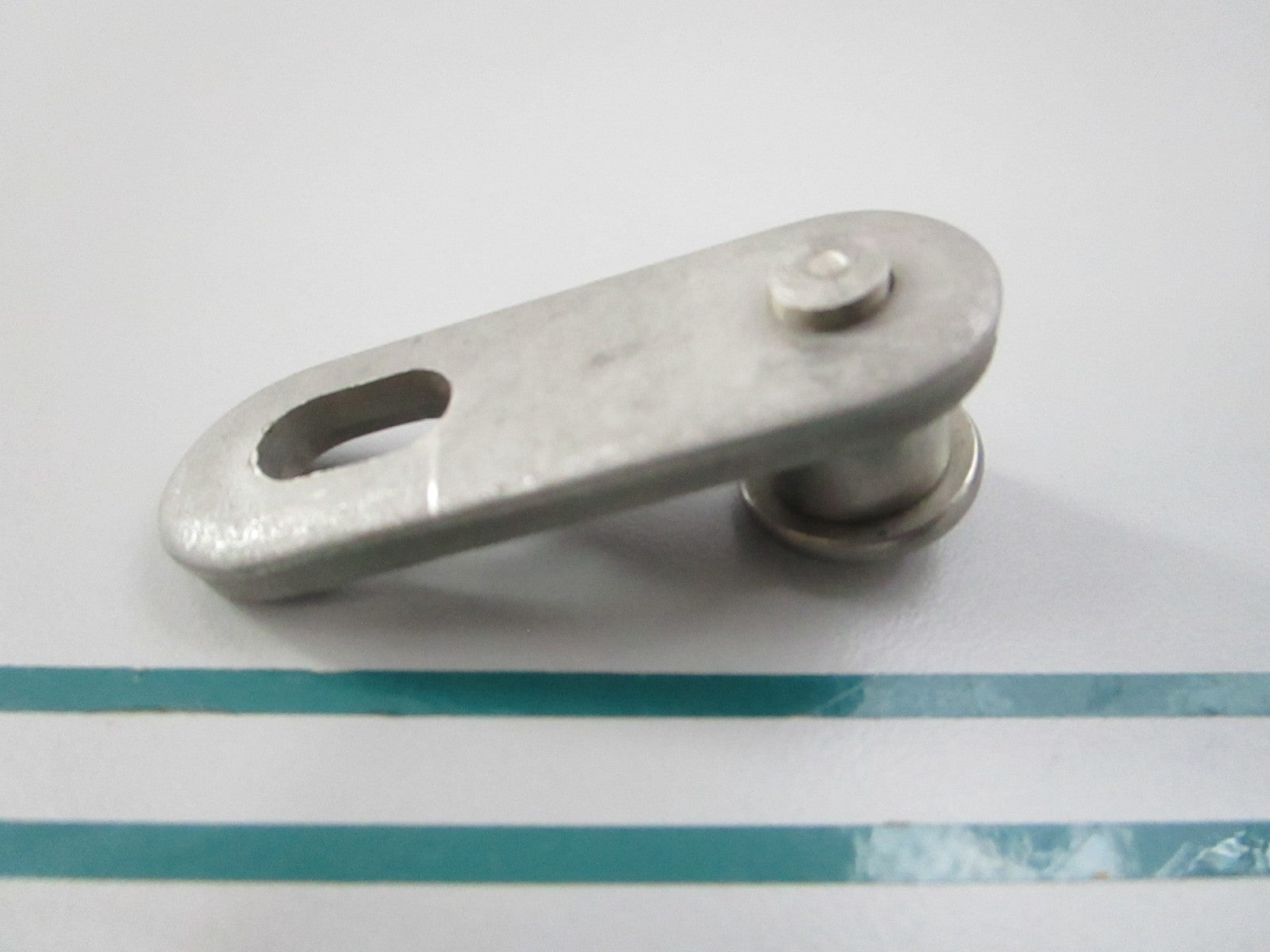 NEW OEM 61610-94420 Suzuki Fastener 0810