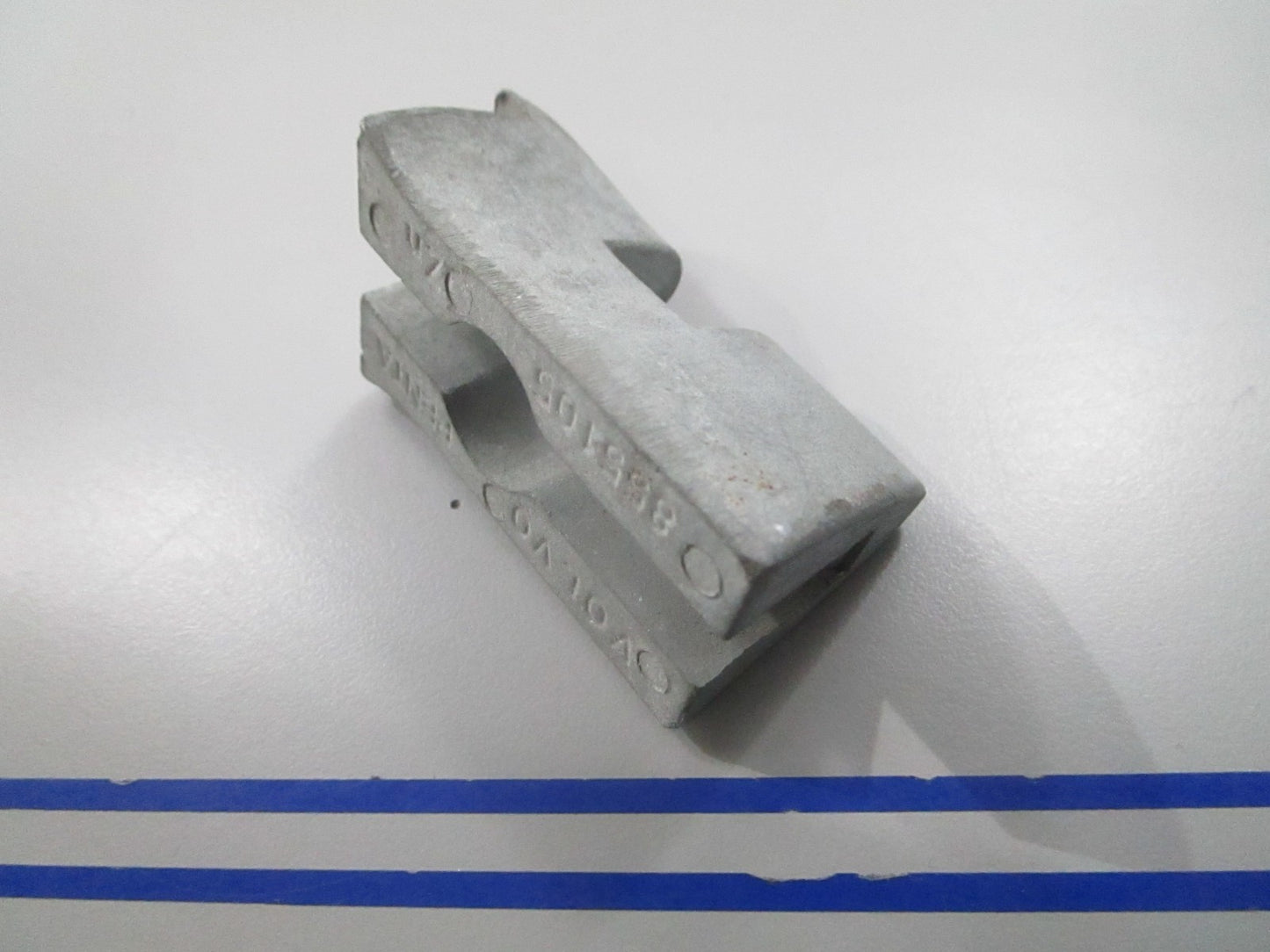 *NEW OEM* 0810 Volvo Penta Propeller Anode 855105