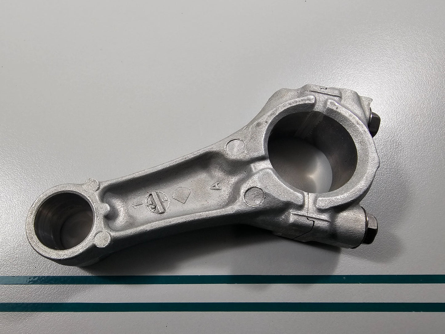 NEW OEM 398578 Briggs & Stratton Connecting Rod 0810