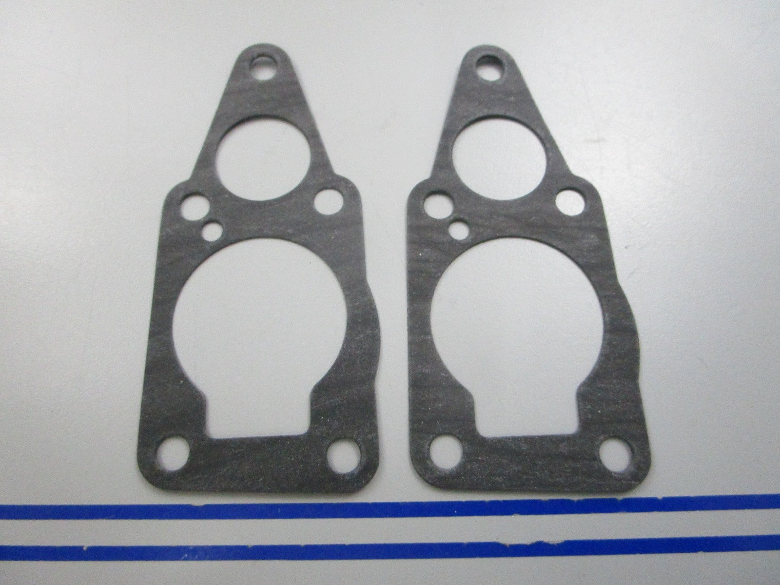 NEW OEM (LOT OF 2) 17472-98611 Suzuki Gasket 0810