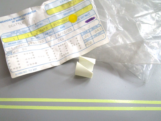 *NEW OEM* 0750 OMC Johnson Evinrude BUSHING 308693 0308693