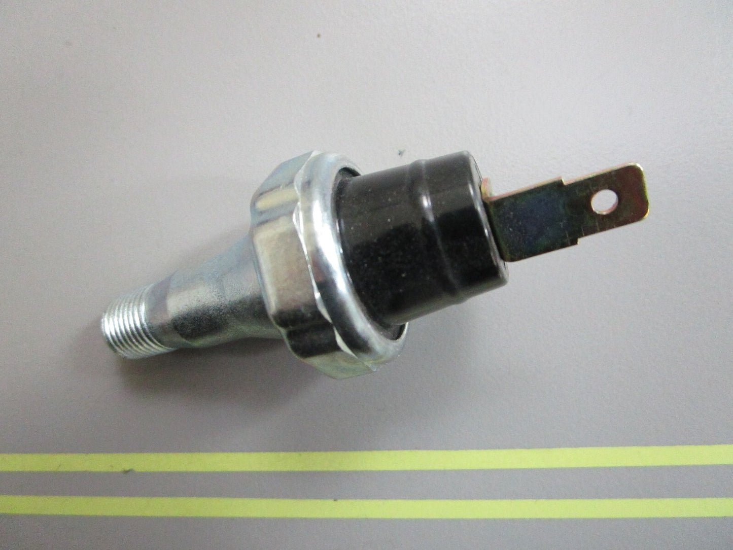 *NEW OEM* 0820 Volvo Penta Switch 3852215