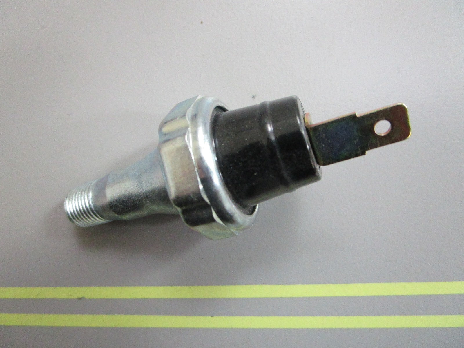 *NEW OEM* 0820 Volvo Penta Switch 3852215