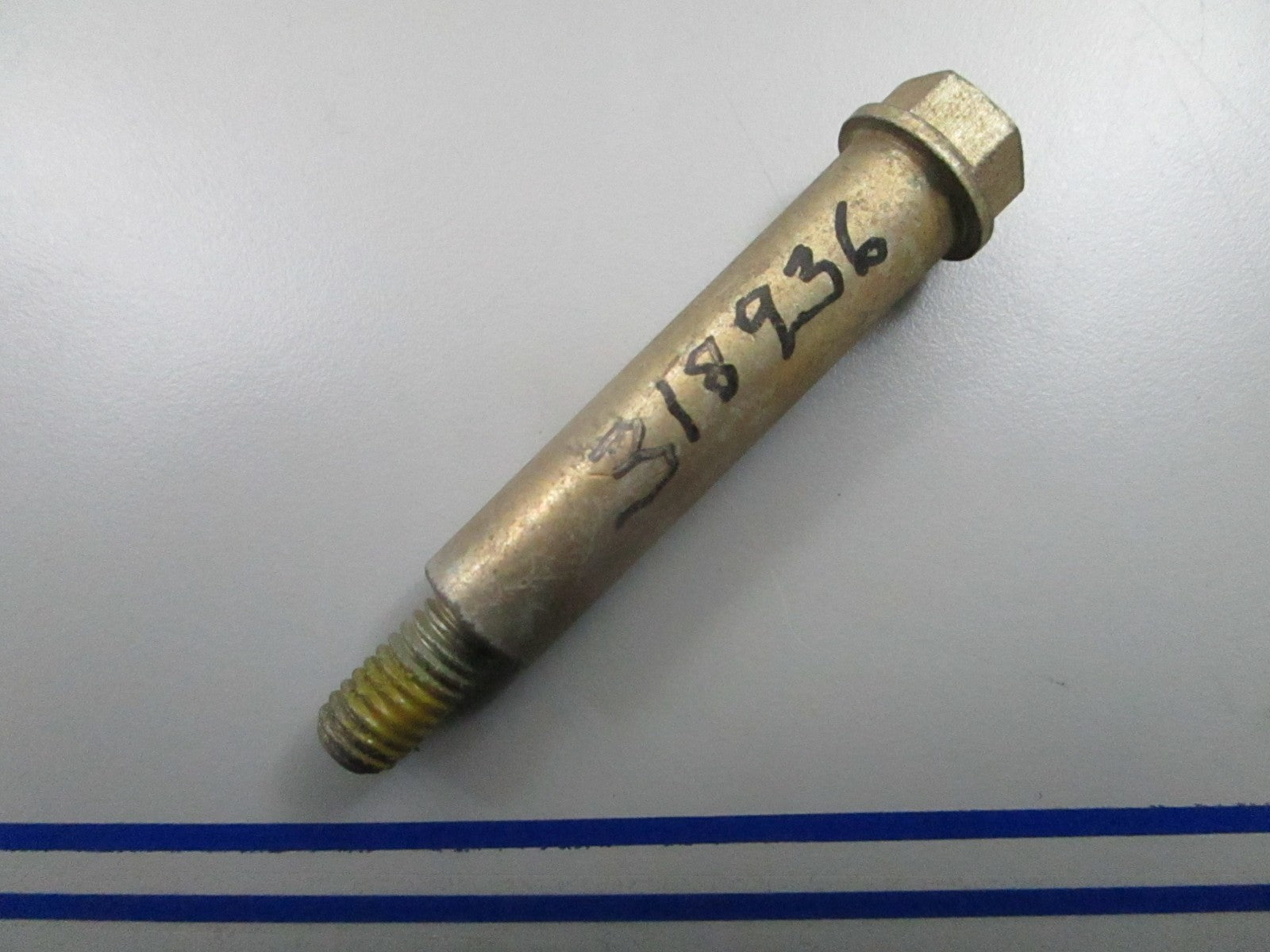 *NEW OEM* 0810 OMC Johnson Evinrude Screw 318936 0318936