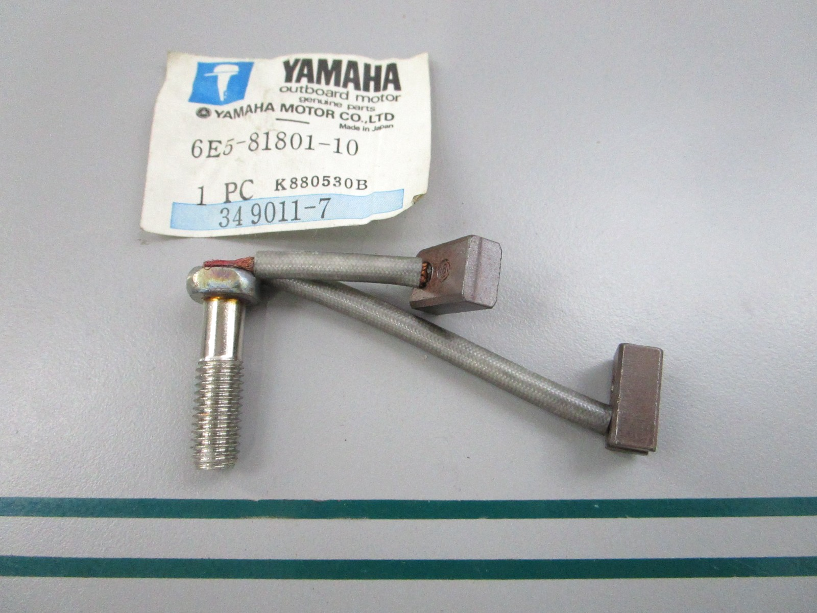 NEW OEM 6E5-81801-10-00 Yamaha Brush Set 0810