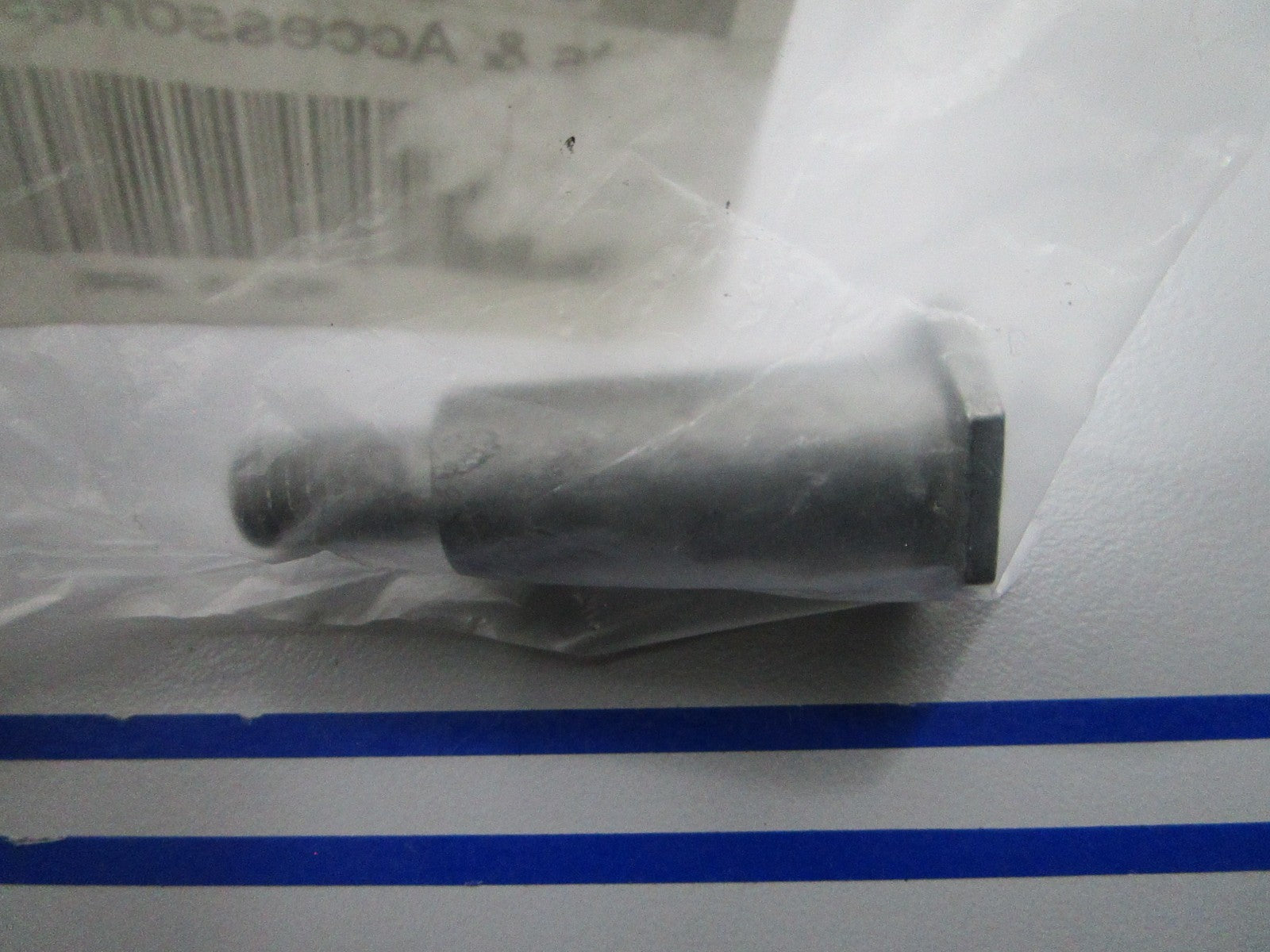 *NEW OEM* 0810 Yamaha Bolt 90109-08M90-00