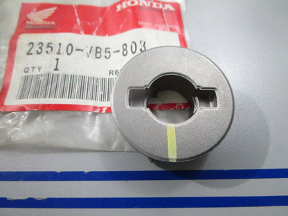 *NEW OEM* 0810 Honda Right Ratchet Holder 23510-VB5-803
