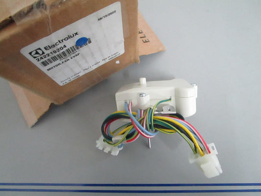 *NEW OEM* 0820 Electrolux Evaporator Fan Motor 242219204