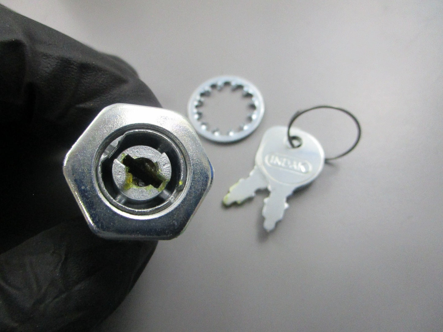 NEW OEM 113081 B805 Switch Key w/ Hardware 0810
