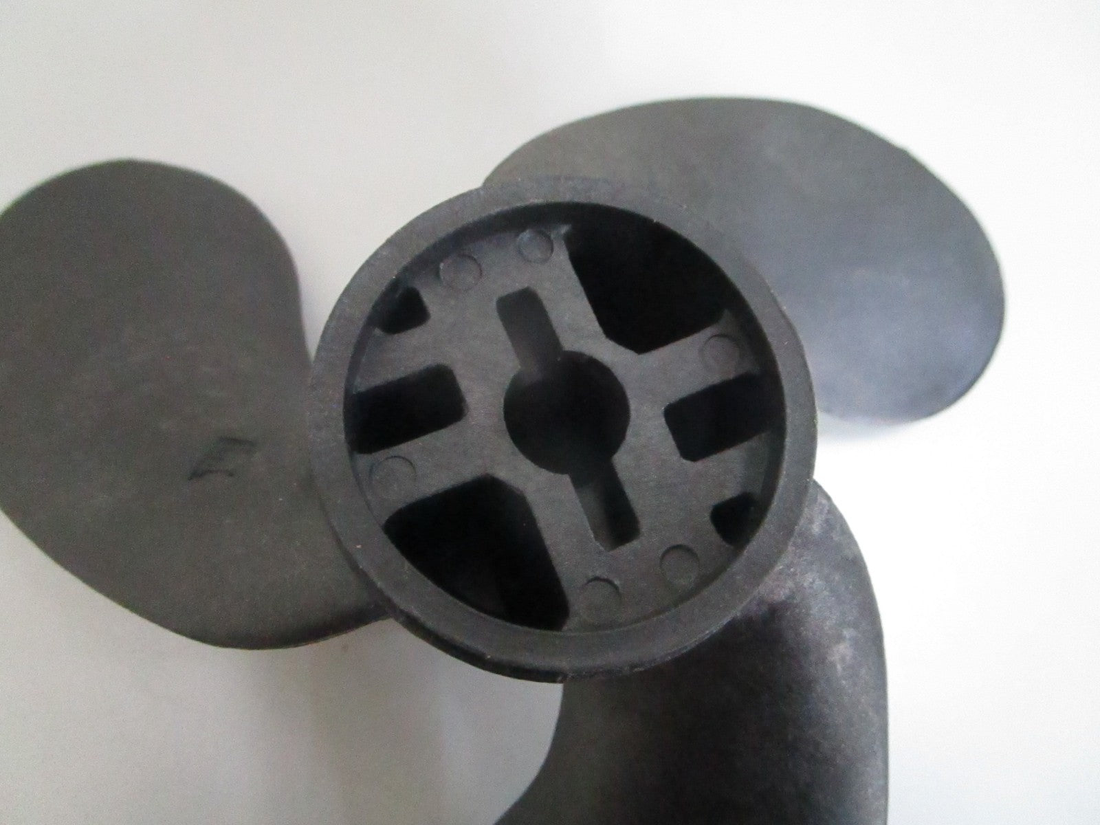 *NEW OEM* 0820 Tohatsu 3-Blade Propeller 3F0-64101-0