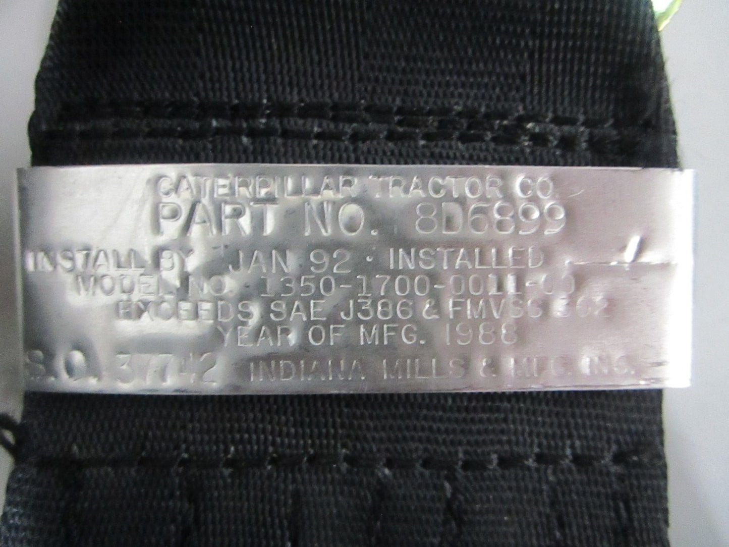 NEW OEM 8D-6899 CAT Seat Belt 0820