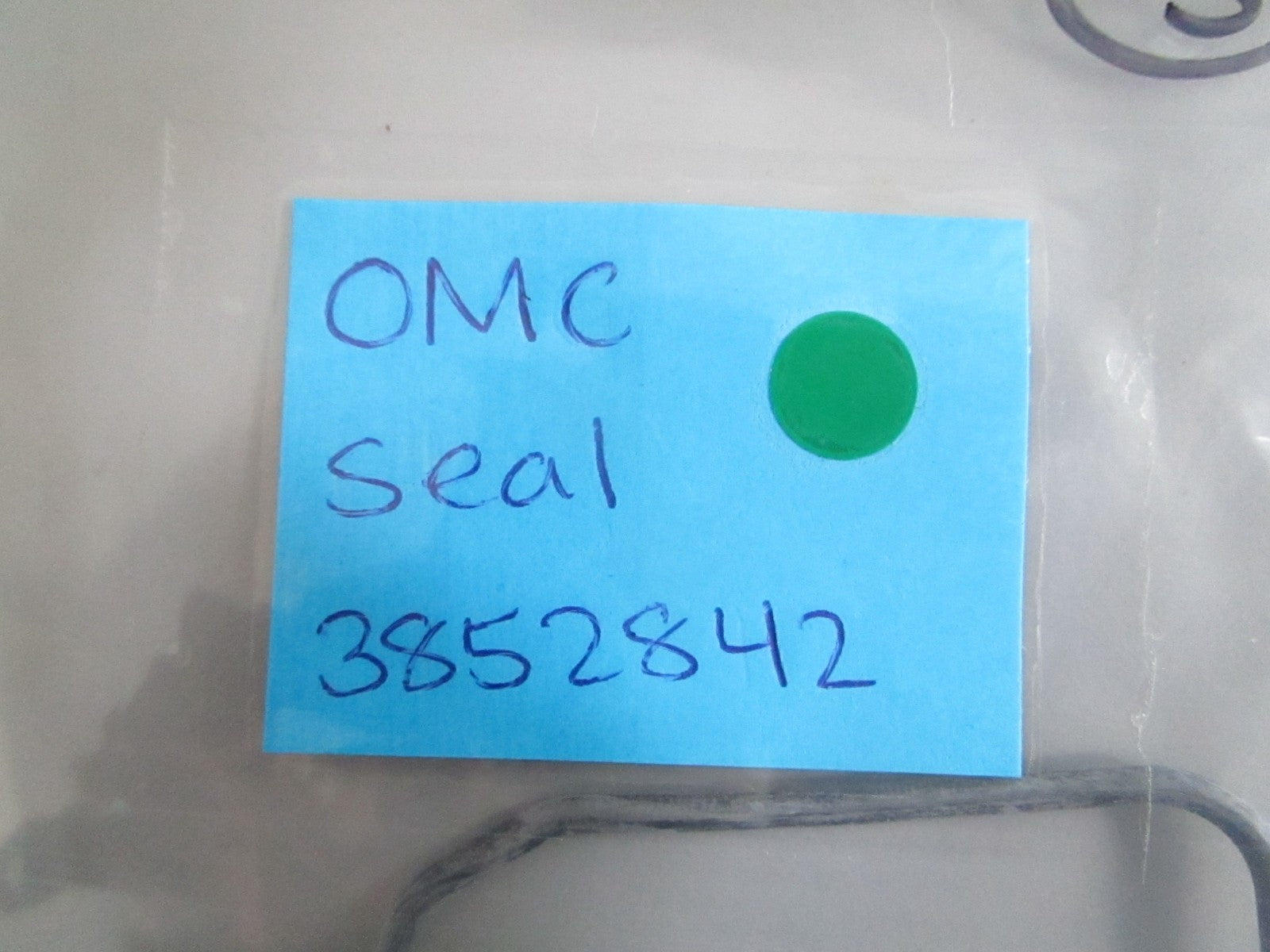 NEW OEM 3852842 OMC Johnson Evinrude Seal 0820