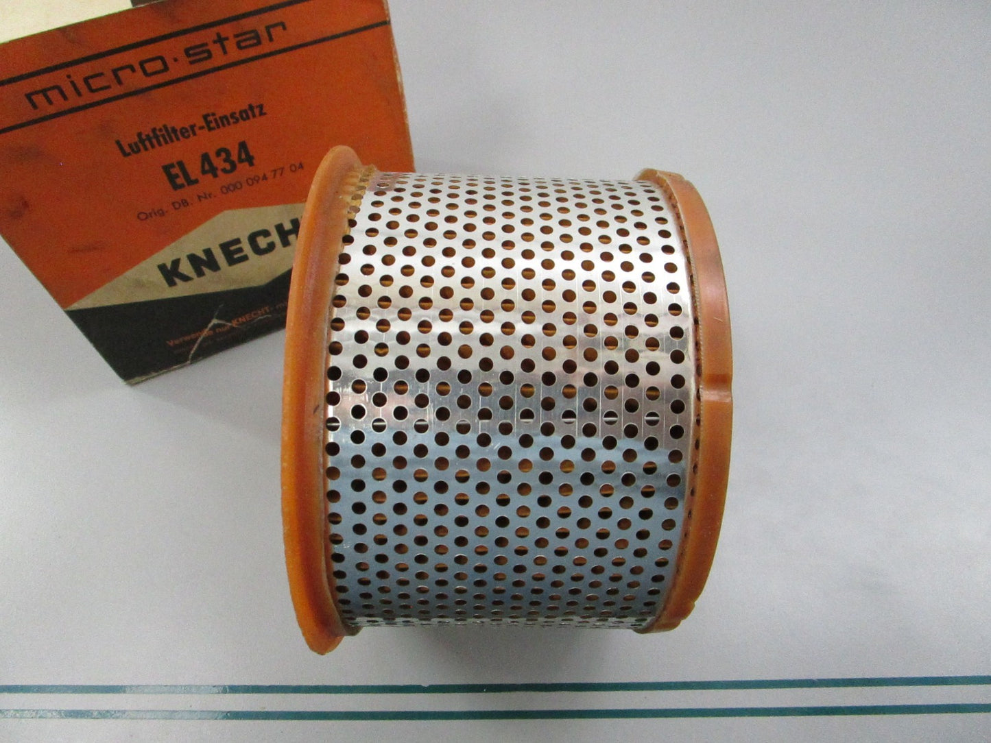 NEW OEM 000947704 EL434 Mercedes-Benz Knecht Air Filter 0810
