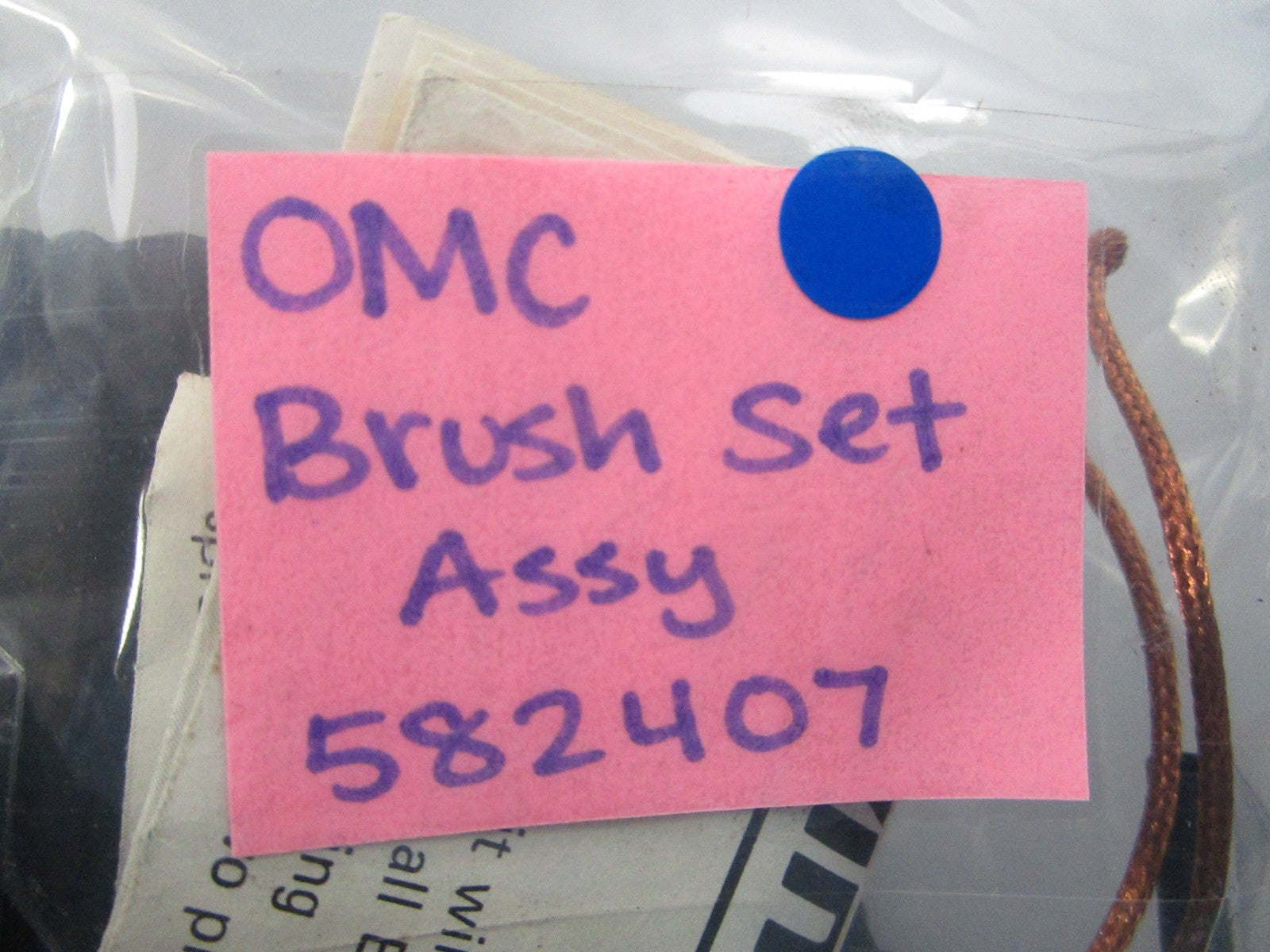 NEW OEM 582407 0582407 OMC Johnson Evinrude Brush Set Assembly 0810