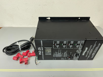 *NEW OEM* 0720 Newmar 30 DC Amperes PHD-25 Battery Charger 445-0250-0
