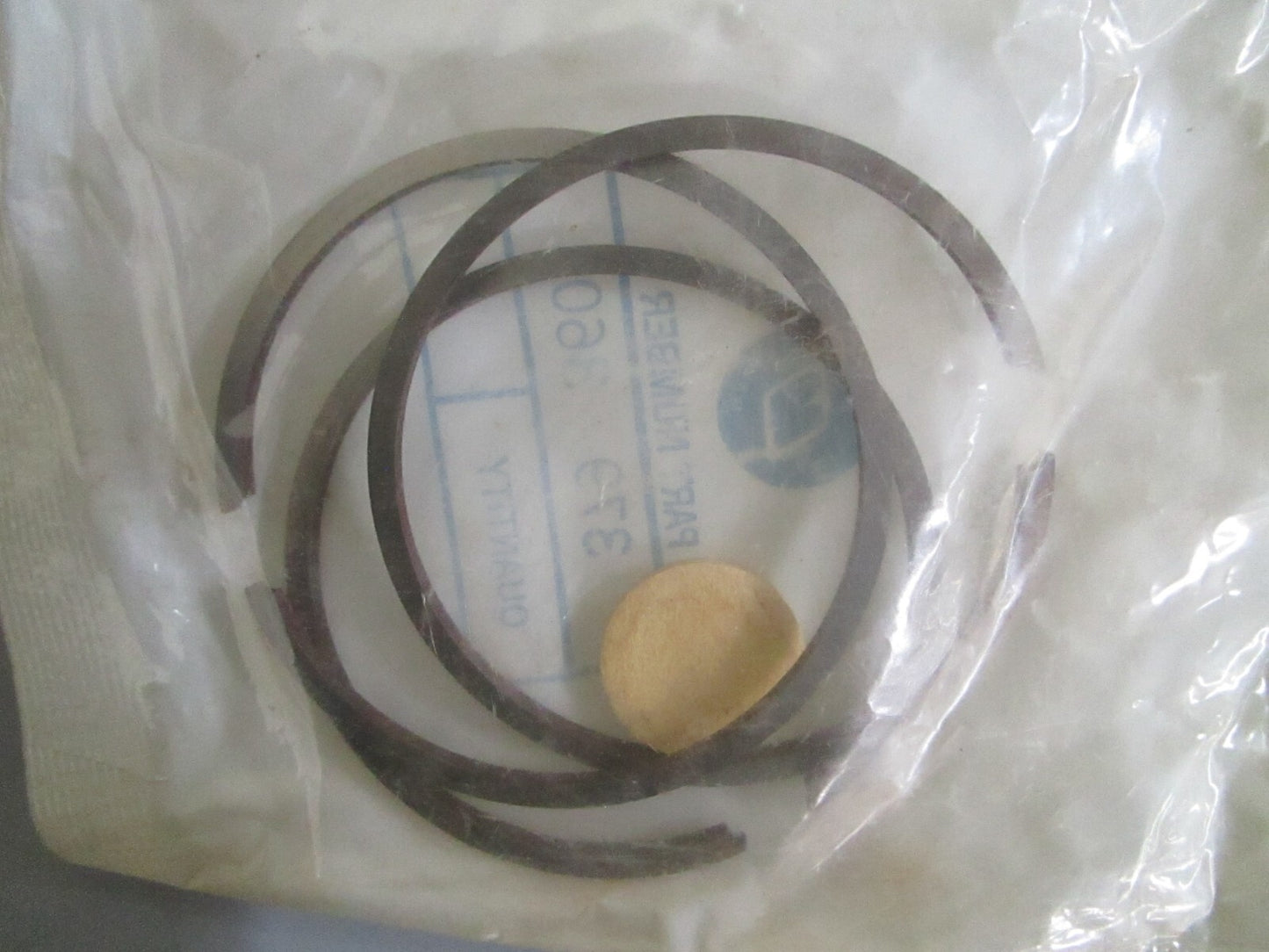 *NEW OEM* 0820 OMC Johnson Evinrude 3 Piston Ring Set 379360 0379360