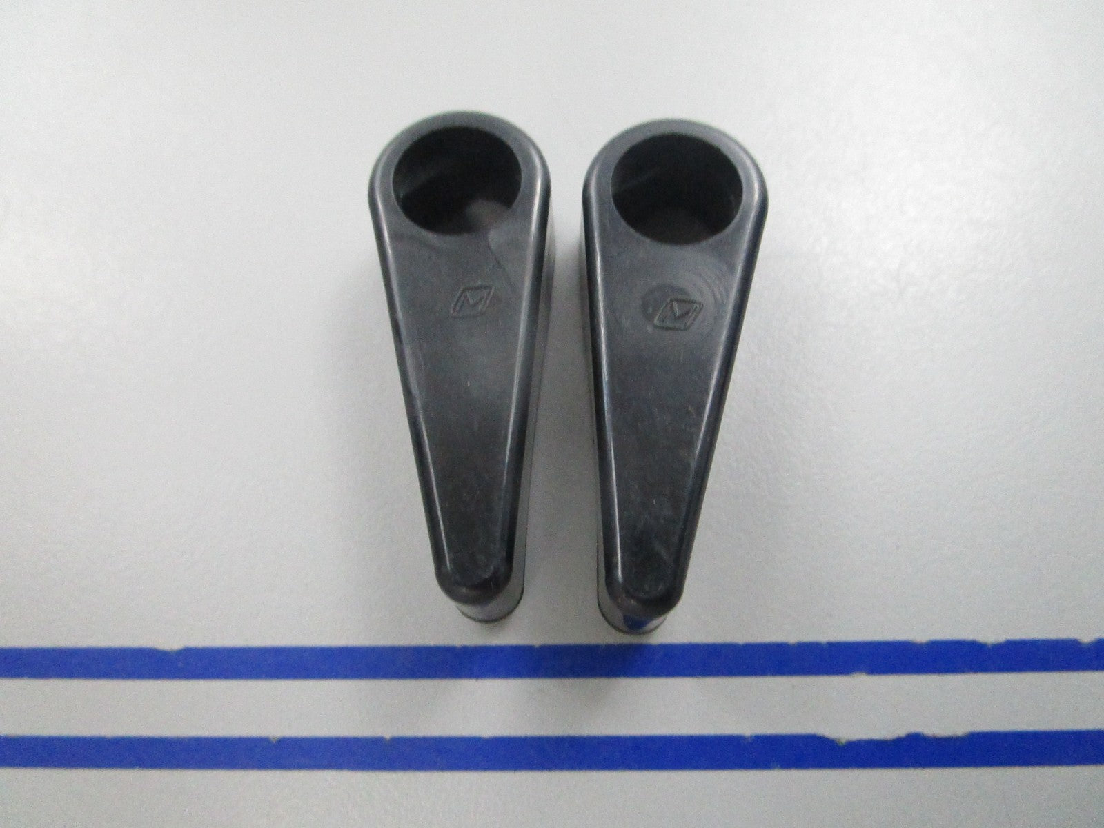NEW OEM (LOT OF 2) 313790 0313790 OMC Johnson Evinrude Adjustment Lever 0810