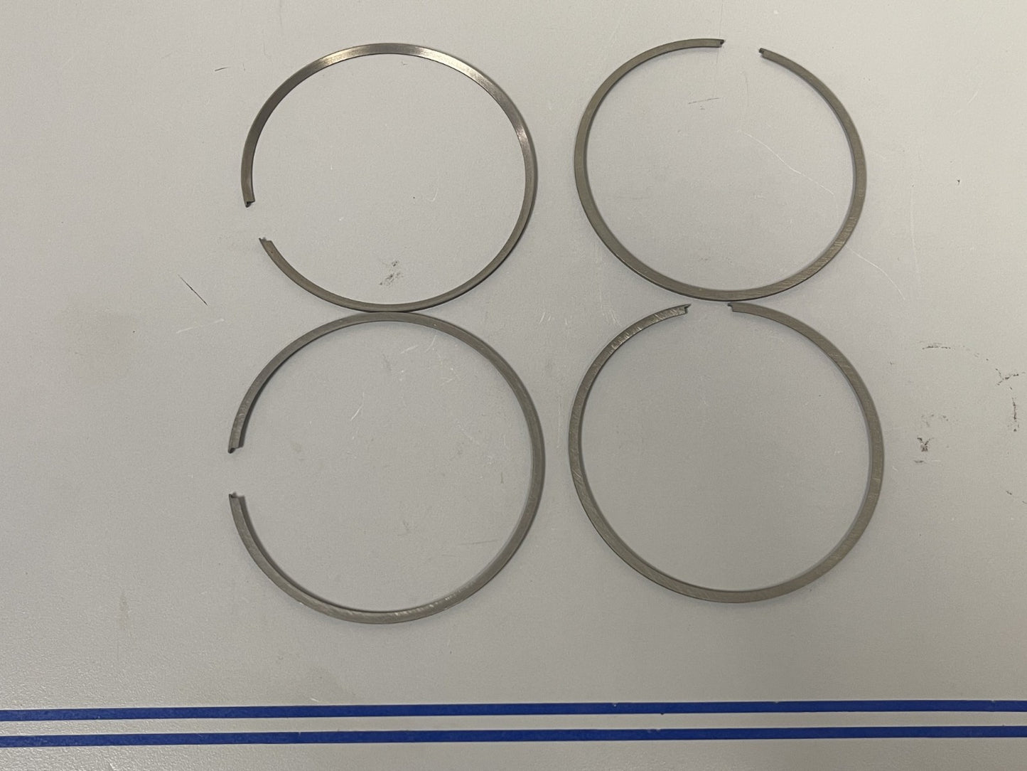 *NEW OEM* 0670 (LOT OF 4) Mercury Quicksilver Piston Ring 39-817820A1
