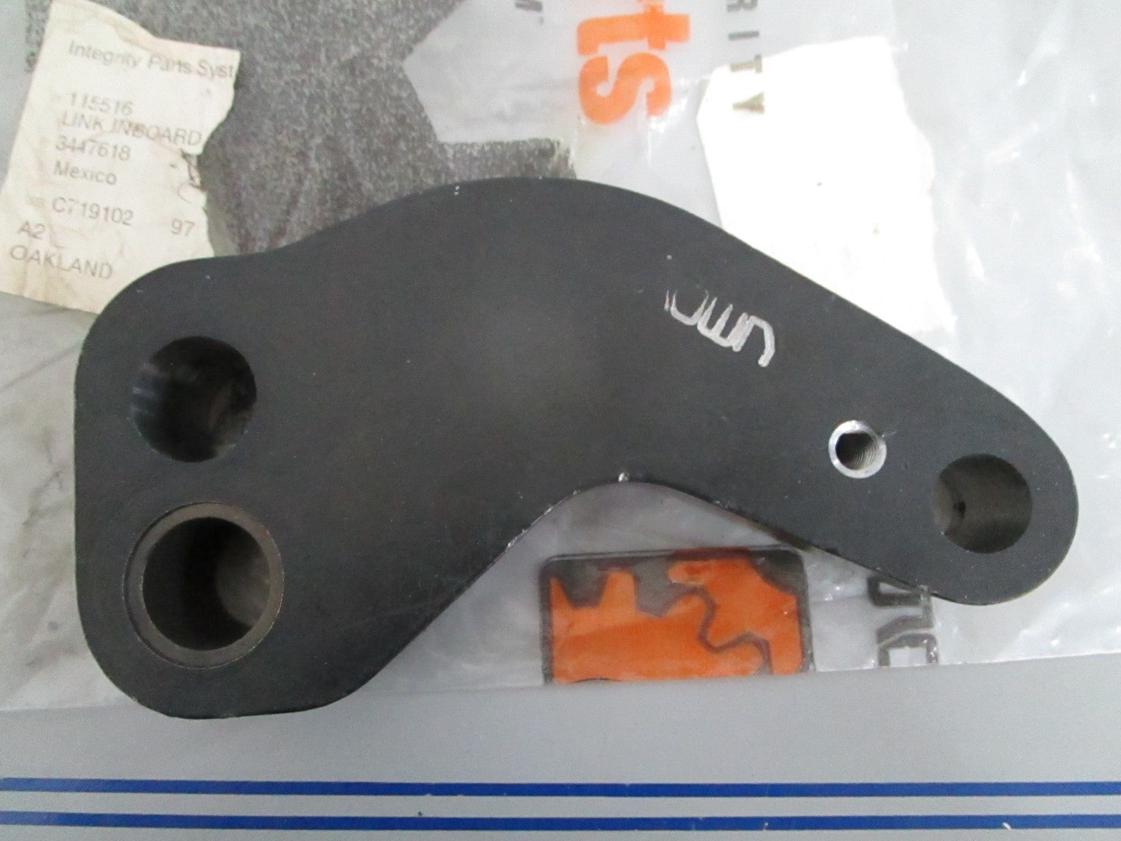 *NEW OEM* 0820 Crown Link Inboard Assy 115516