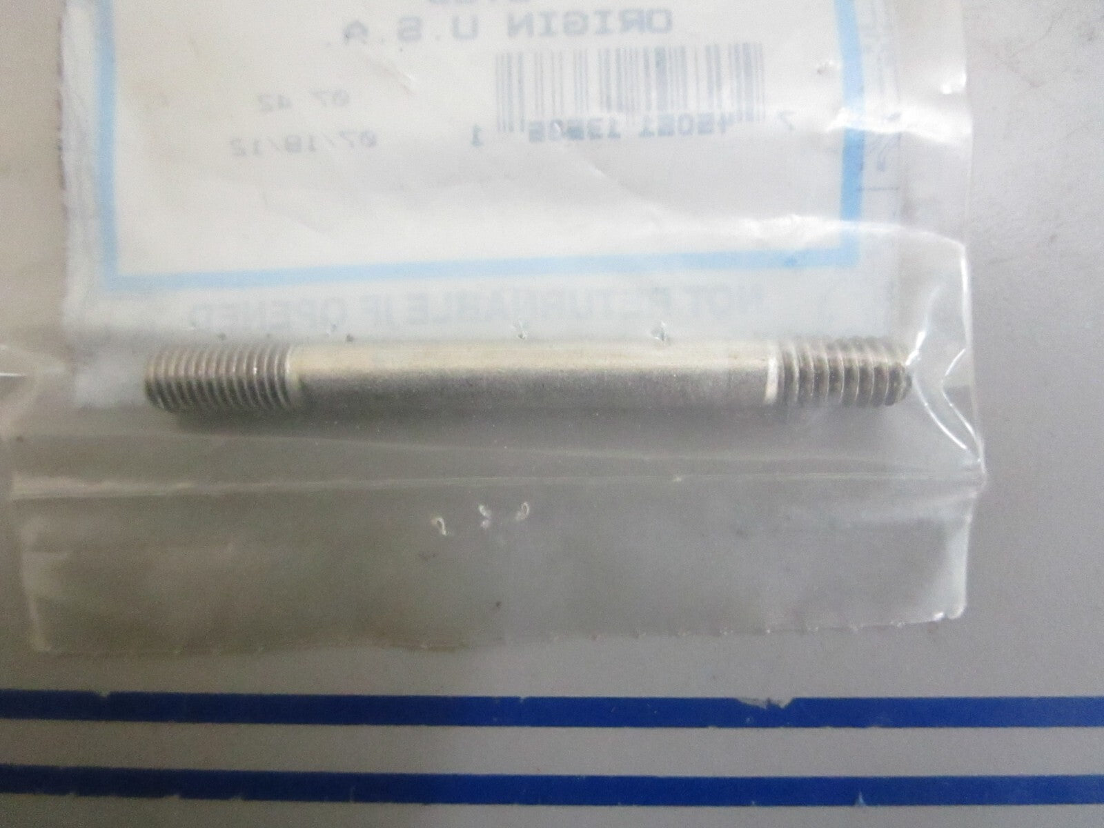 *NEW OEM* 0810 Mercury Quicksilver Stud 16-33778