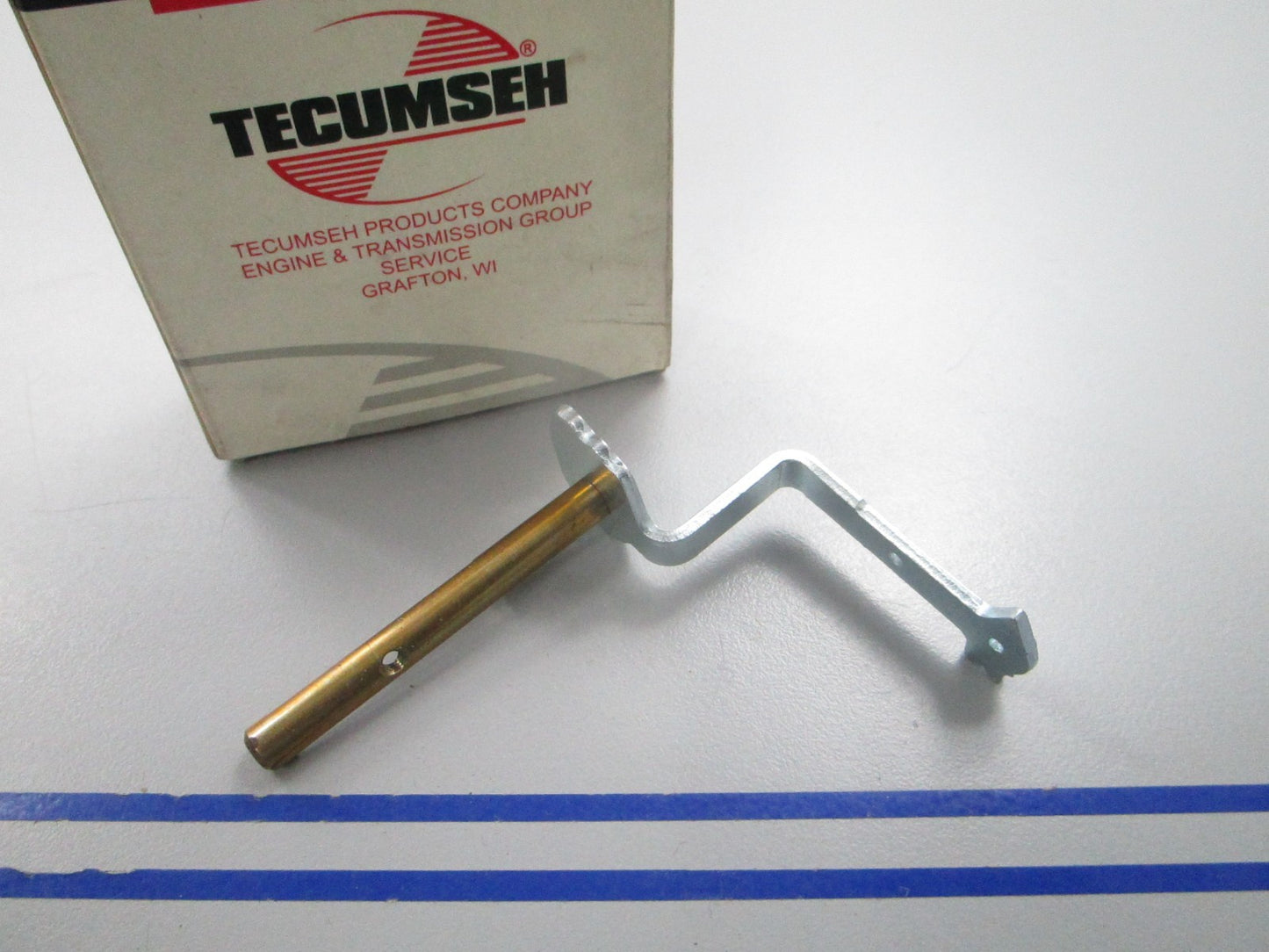 NEW OEM 632740 Tecumseh Shaft & Lever 0810