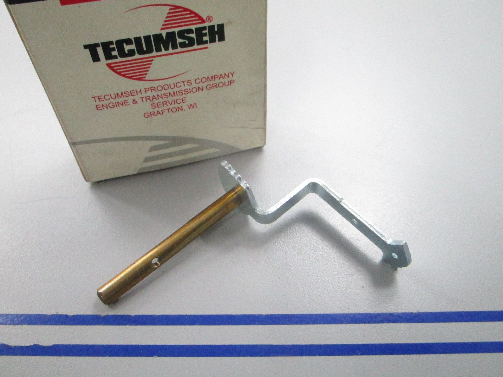 NEW OEM 632740 Tecumseh Shaft & Lever 0810