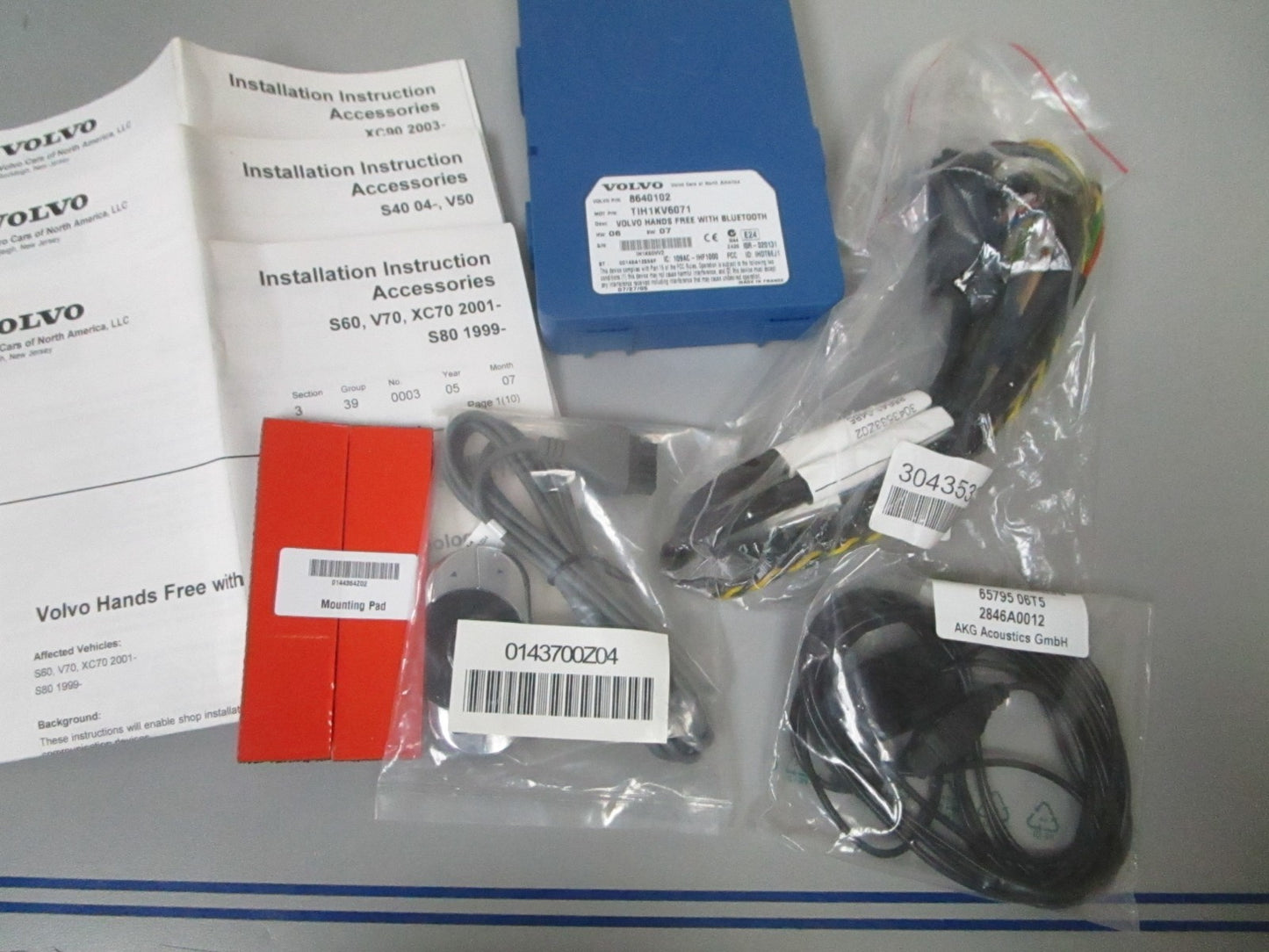 NEW OEM 8640102 31201104 Volvo Penta Universal Handsfree Bluetooth Kit 0720