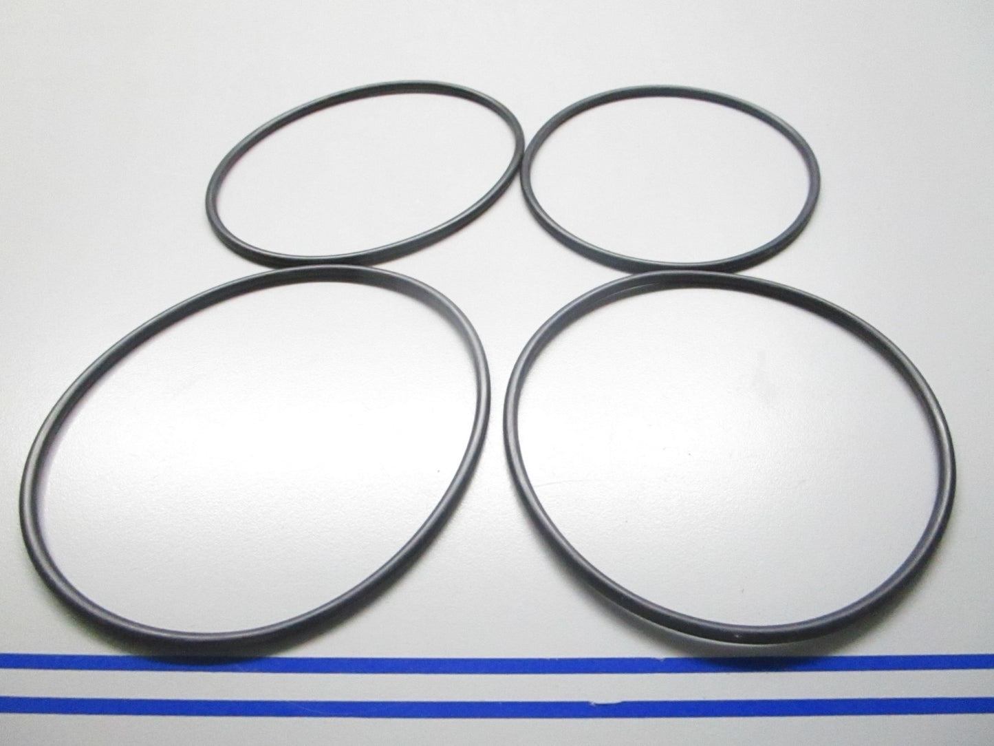 *NEW* (LOT OF 4) 0810 Buna-N Nitrile O-Ring -242