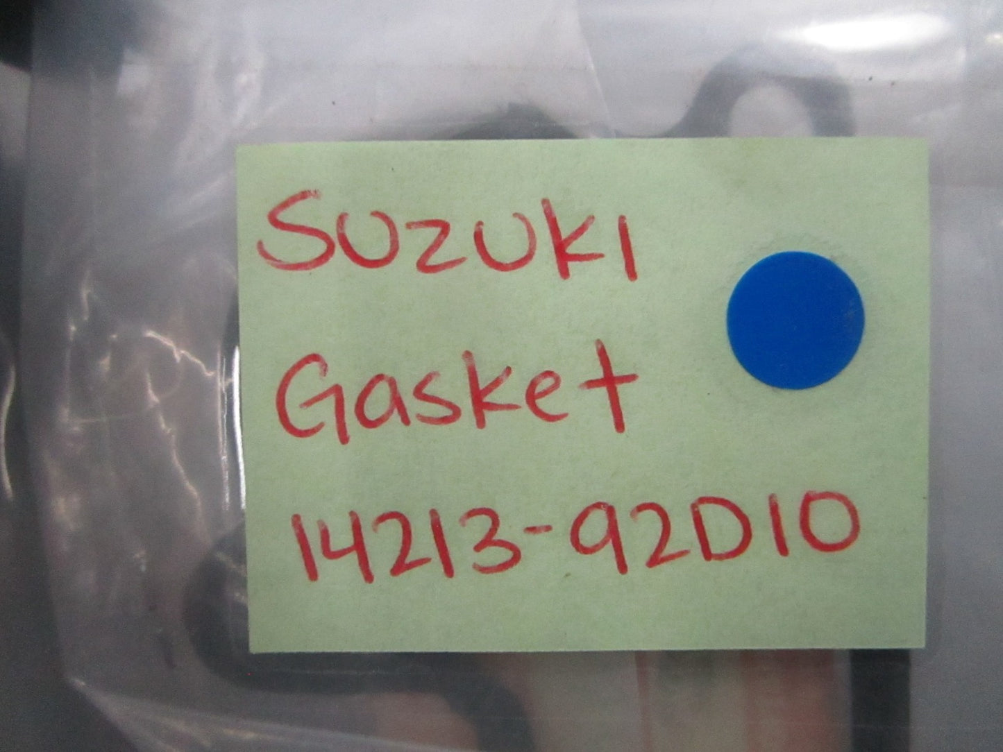*NEW OEM* 0810 Suzuki Gasket 14213-92D10